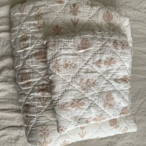 Southern Living Bed set